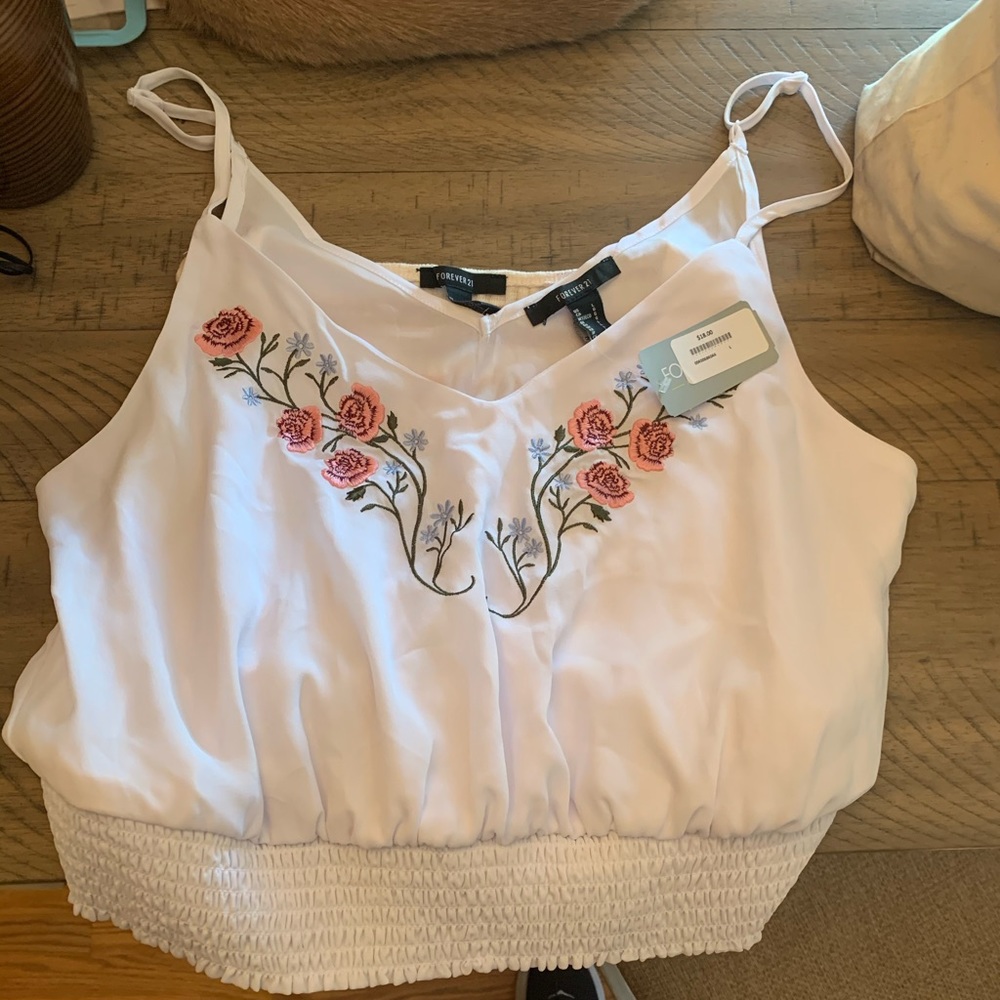 Crop top white floral